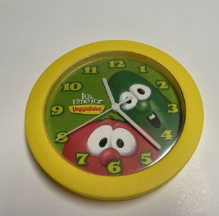 Collectible Veggie Tales Bob The Tomato And Larry Cucumber Wall Clock