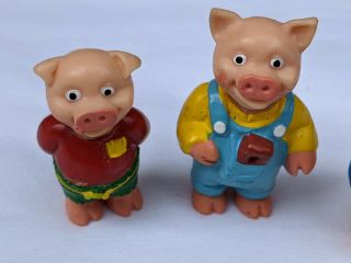 3 x vintage plastic toy figures of the 3 / Three Little Pigs by D.  E.  Ltd 2