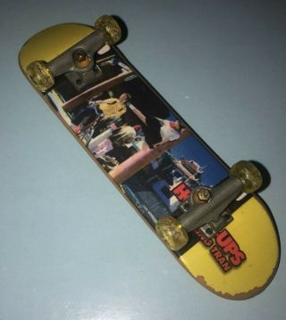 Tech Deck Hook - Ups Skateboards Fingerboard.  Ming Tran Kick.  Rare 90s
