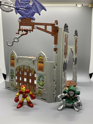 Marvel Hero Squad Doctor Doom Ironman Castle Playset C105