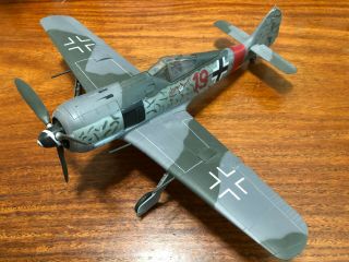 Ultimate Soldier 32x Focke - Wulf Fw 190a 1/32 Red 19 Complete