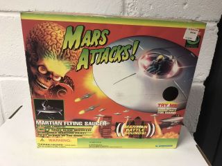 1996 Trendmasters Mars Attacks Martian Flying Saucer Pilot & Missiles