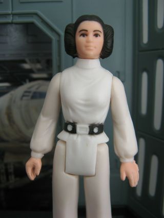- Vintage First 12 Princess Leia Star Wars Figure Kenner 1977