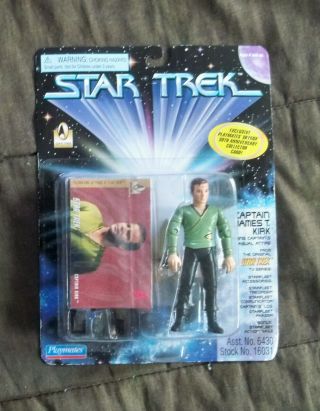 Action Figure - Star Trek - Captain James Kirk In Casual Attire