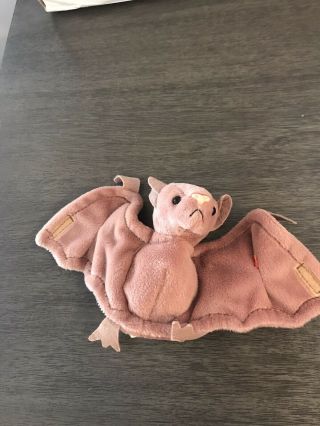 Ty Beanie Baby Batty The Bat Plush With Tags,  1996,  Pvc Pellets,  Style 4035