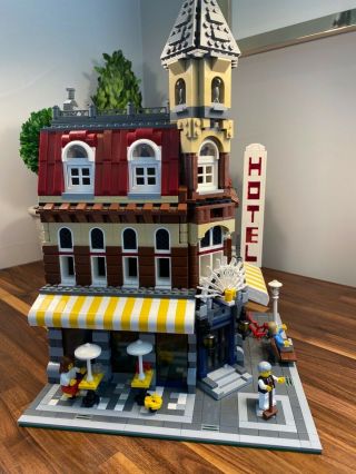 LEGO Corner Café 10182 Hotel Modular Building Set Complete,  No Box 2