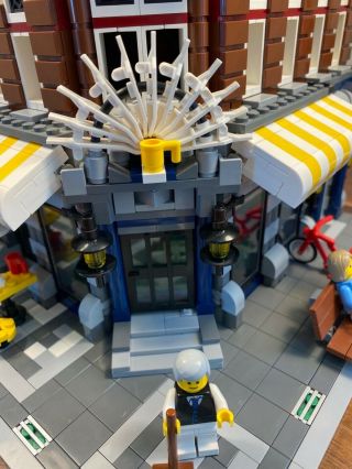 LEGO Corner Café 10182 Hotel Modular Building Set Complete,  No Box 6