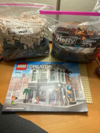 Lego Creator Expert Brick Bank Set (10251) Complete But Only 1 Mini Fig