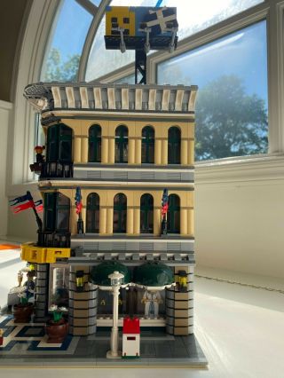 Lego Creator Grand Emporium (10211) - No Box