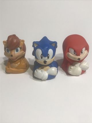 Rare 1995 Sega Sonic The Hedgehog Finger Puppet Avon Bath Toys Knuckles & Sally