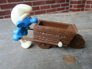 Vintage Smurf Toy 1982 Galoob Peyo Plastic Smurf Cart Wind Up Toy 43