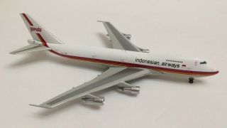 Big Bird 1:400 Garuda Indonesian Airways Boeing 747 - 200