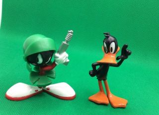 The Looney Tunes Show Daffy Duck & Marvin The Martian The Bridge Direct Rare