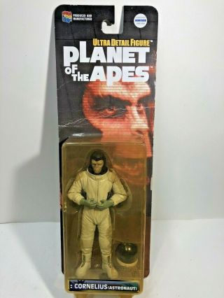 Uk Seller Planet Of The Apes Cornelius Astronaut Figure Medicom Japan Import