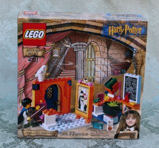 Lego Harry Potter House Of Gryffindor 4722 2001