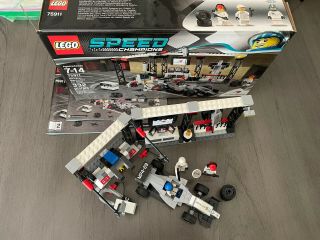 Lego 75911 Speed Champions McLaren Mercedes Pit Stop 2