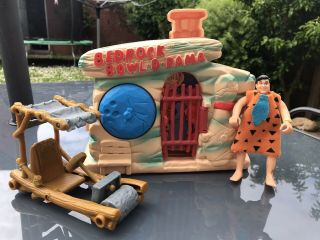 Vintage Flintstones Bedrock Bowl O Rama Playset Car And Fred Figure Amblin