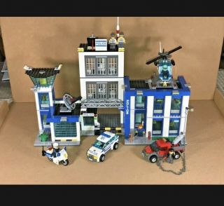 60047 Lego City Police Station 100 Complete.  No Instructions No Box