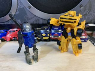 2 Transformers Mini Figure Autobot Bumblebee & Deceptacon Helicopter Jolt 2