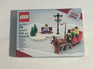 Lego Limited Edition Christmas 2012 Set,  With 4 Minifigs (3300014)