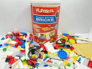 Vintage 1974 Playskool Plastic Building Bricks Engineer Set Canister 540
