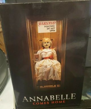 Neca Annabelle Comes Home The Conjuring Universe 7” Ultimate Figure