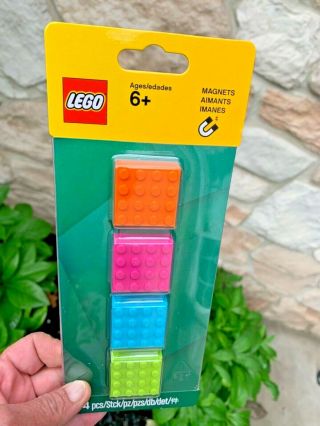 Lego (853900) 4x4 Brick Magnets Neon Colors