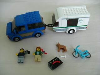 Lego City 60117 Great Vehicles: Van & Caravan W/ (2) Minifigs.  Dog & Bonus