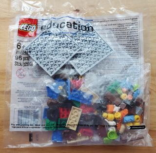 Lego Education Story Builder Starter Kit 2000424 - - Rare,  Discontinued