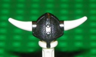 Lego - Minifig,  Headgear Viking Helmet With Horns - Speckle Black - Silver