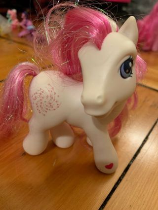 My Little Pony 2002 Star Swirl White Body Two Tone Pink Glitter Hair Stars Heart 2