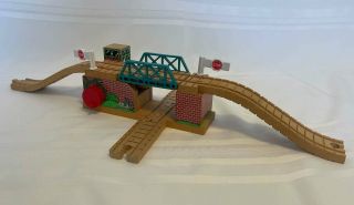 Thomas Wooden Railway Lifting Bridge No 2.  Clickity Clack Ascending Tracks 2001