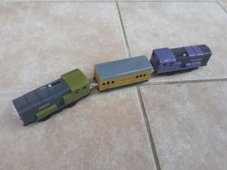 Thomas Trackmaster Dodge & Splatter With Sharing Carriage,  Rare Battery Operated