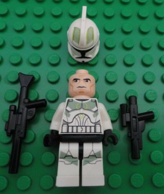 Lego Star Wars Green Clone Trooper Horn Squad Mini Figure W/ 2 Blasters