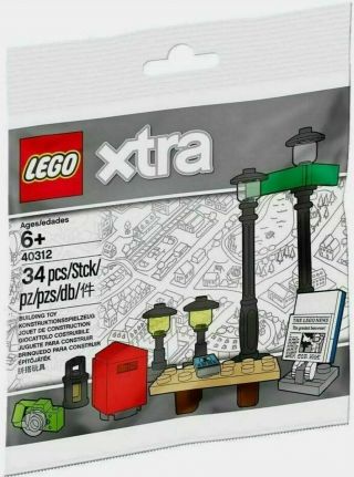 Lego Xtra 40312 City Streetlamps Lamps Lantern Bench Phone Camera Newspaper