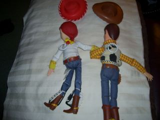 Toy Story Woody And Jesse Pull String Talking Dolls W/hats And