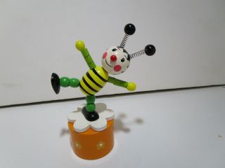 Wooden Push Puppet Push Button Toy Cute Bee Dancing