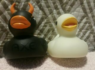 Axe 2005 Black Evil Devil Squeak Duck & White Color Changing Rubber Ducky Notaxe