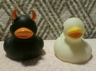 Axe 2005 Black Evil Devil Squeak Duck & White Color Changing Rubber Ducky notAxe 2