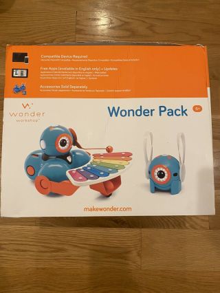 Wonder Workshop Dash & Dot Robot Wonder Pack Launch Edition With Accessories