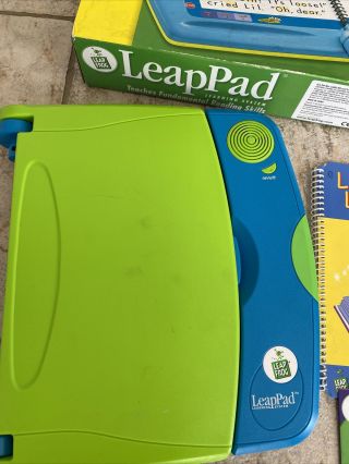 LeapFrog LeapPad learning system,  2 books and 1 cartridge Thomas.  VGC 2