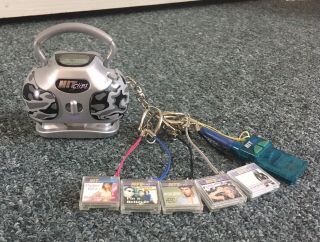 Tiger Hitclips Camo Boombox Player,  5 Songs,  Fm Radio - Britney Spears,  P Nk