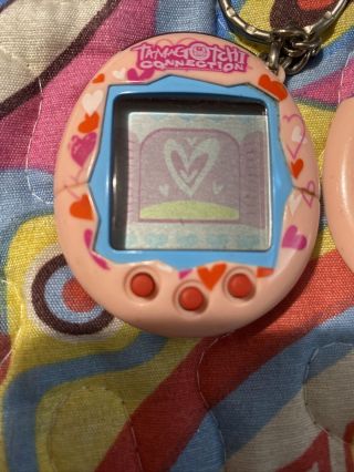 Tamagotchi Connection V.  2 2004 Pink Red White Hearts 2