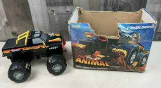 Vintage 1984 Galoob The Animal 4x4 Claws Battery Powered Monster Truck