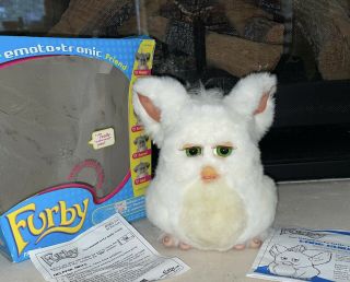Furby 2005 Tiger White Snowball 59294 Green Eyes W/ Box & Care Guide