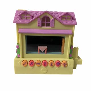 Pixel Chix 2005 Yellow House Pink Roof