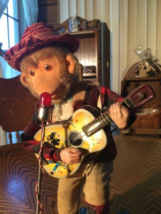1950 ' S ALPS ROSKO TIN BATTERY OPERATED ROCK N ROLL MONKEY SINGING GUITAR TOY 3