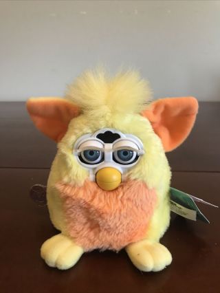 Furby Babies Orange Yellow 1999 With Tags Tiger 1999 70 - 940 2