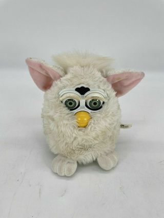 Vintage Tiger Electronic Furby 1998 White Pink ears Grey/Green Eyes 70 - 800 2