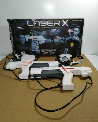 Laser X Two Players Laser Gaming Set.  (d)
